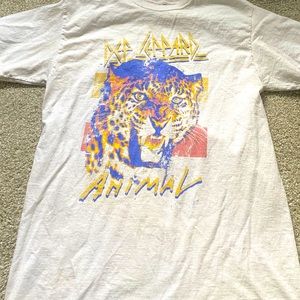 Def leopard band tee